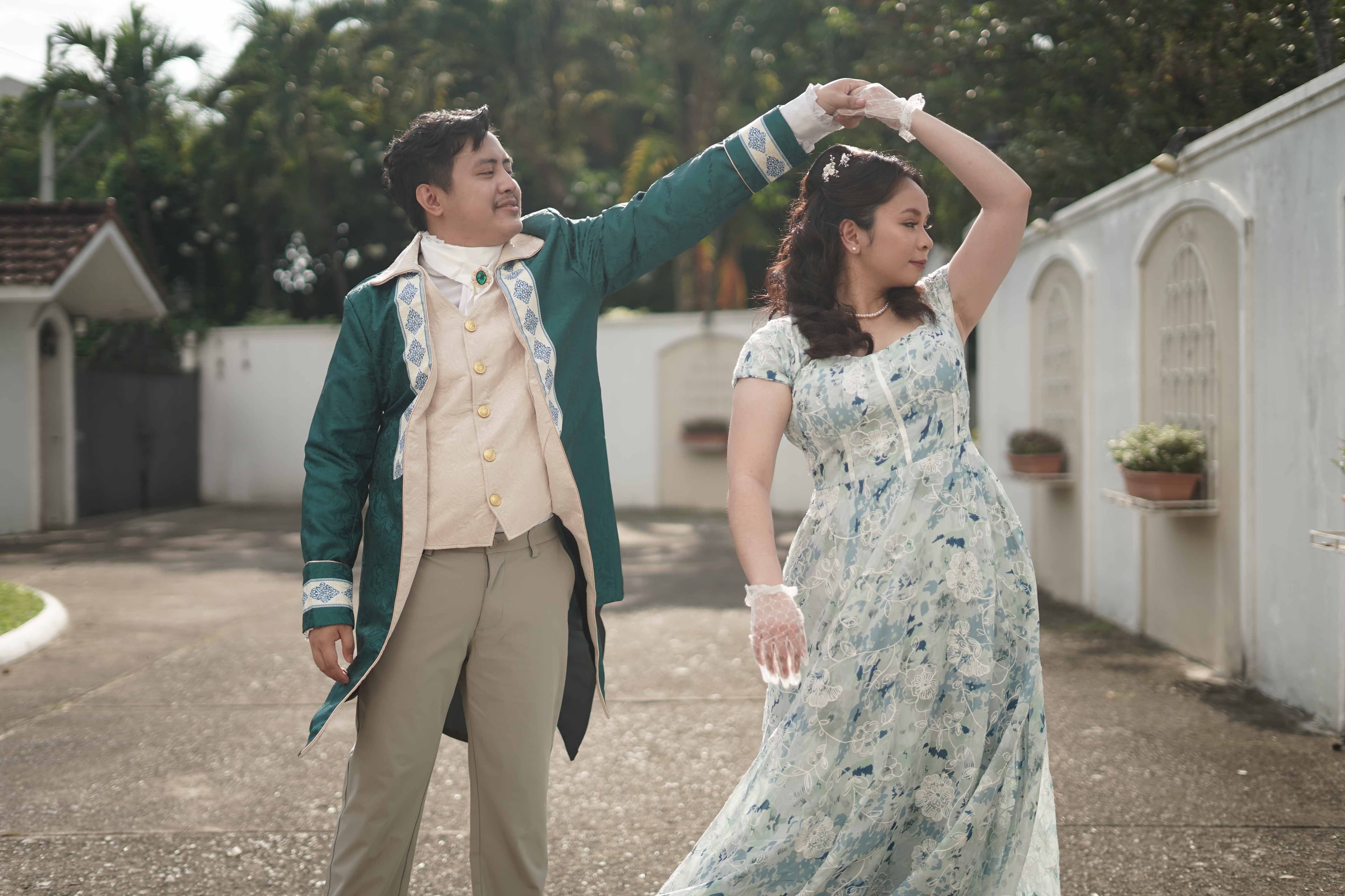Miko and Jonalyn walking hand in hand