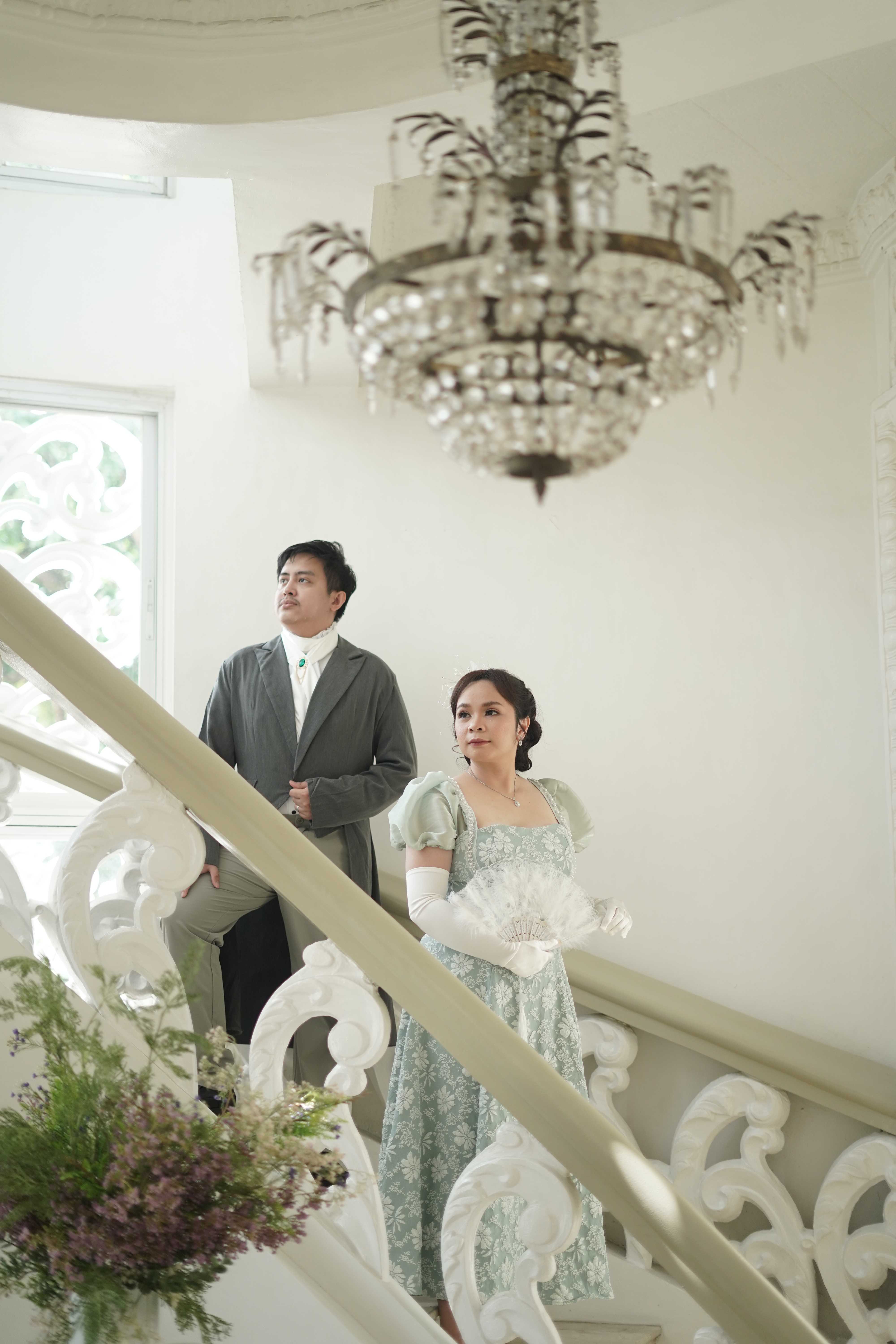 Miko and Jonalyn in a romantic garden setting